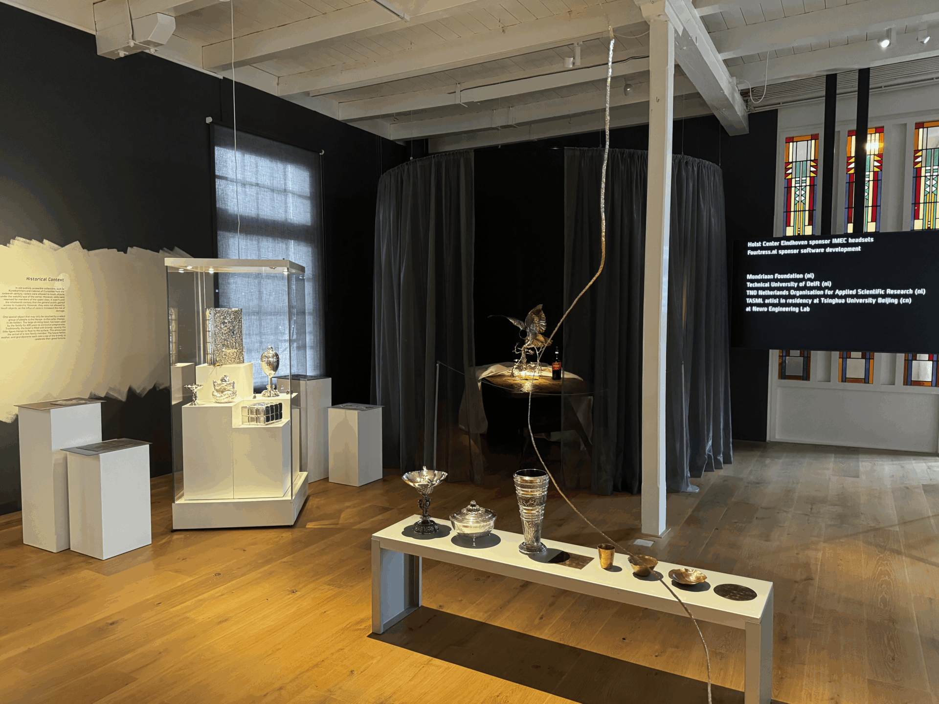 Zaaloverzicht 'Please Touch', foto: Sita Hauptmeijer