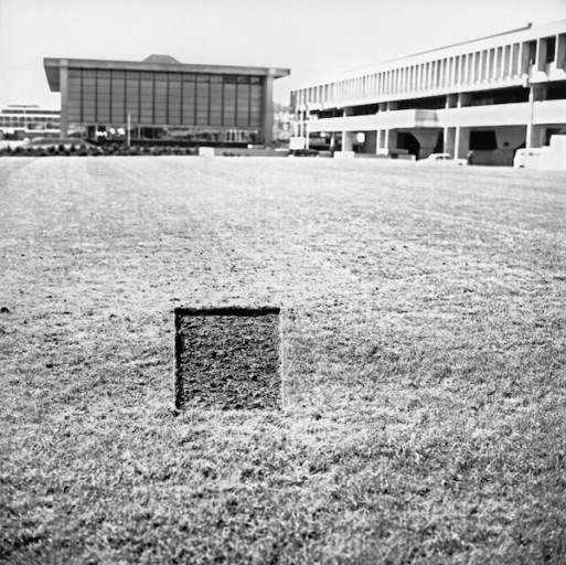 Jan Dibbets, ‘Perspective correction – square in grass, Vancouver’, 1969