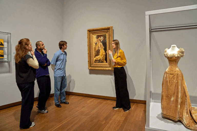 Zaaloverzicht ‘Geel – meer dan Van Goghs lievelingskleur’, foto: Michael Floor