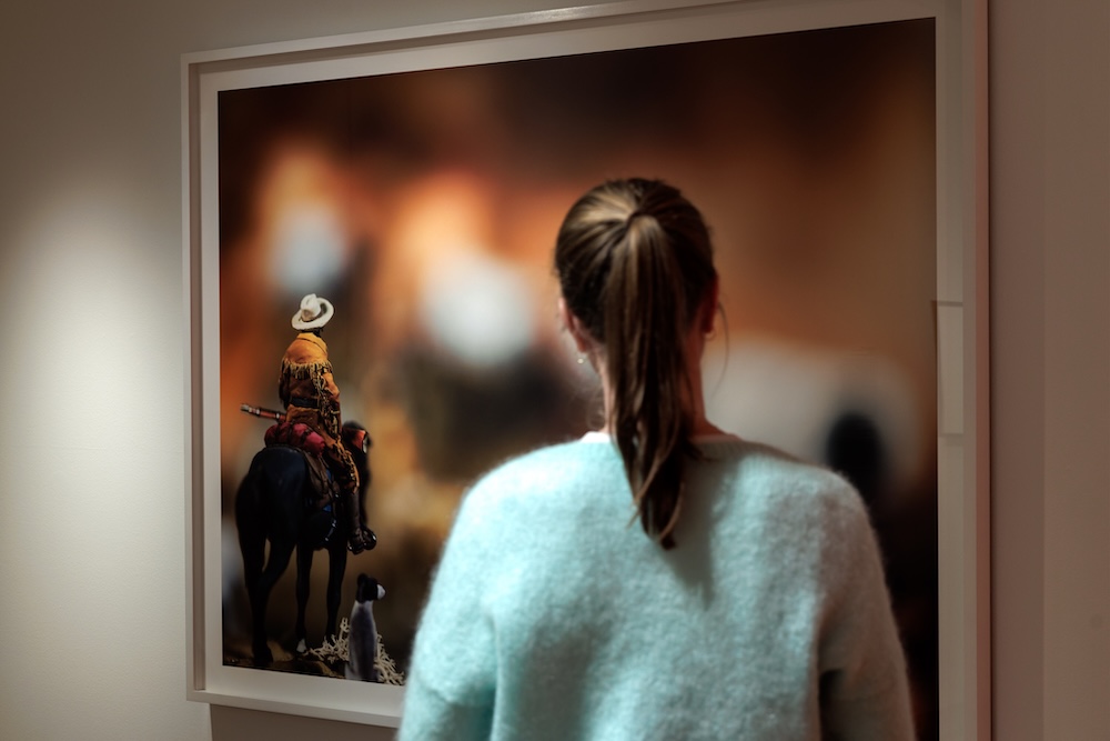 Zaaloverzicht ‘American Myth & Memory – David Levinthal Photographs’, foto: Aad Hoogendoorn
