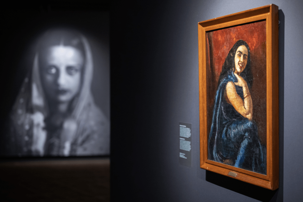 Zaaloverzicht ‘Amrita Sher-Gil – Europa is van Picasso, India is van mij’, foto: Sake Elzinga