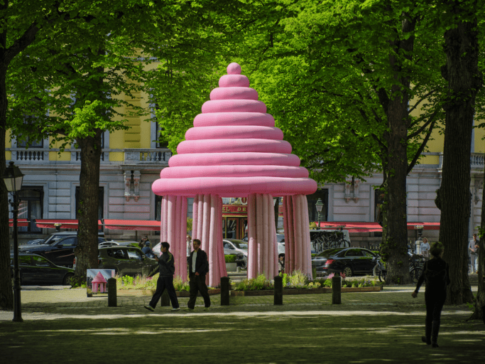 Sigrid Calon, ‘Gazebo’, 2024, foto: The Hague & Partners