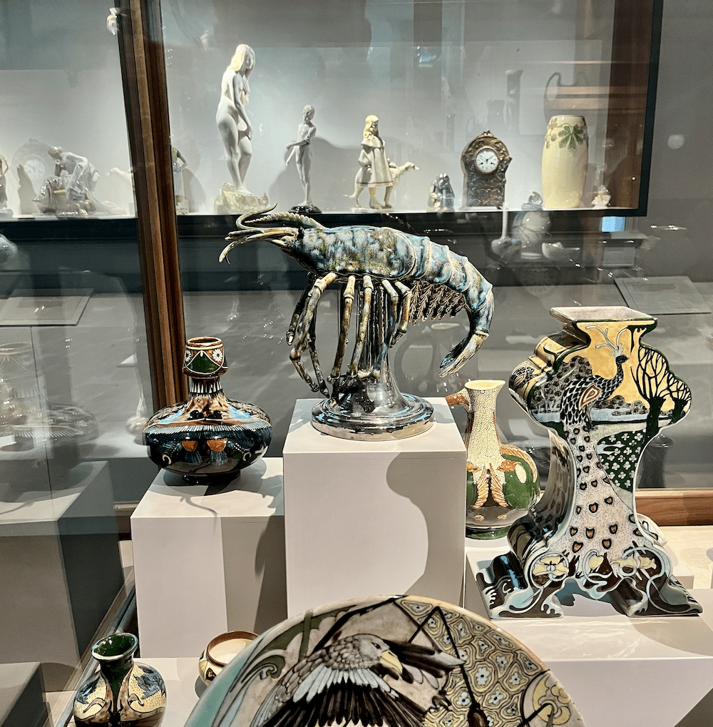 Zaaloverzicht ‘Onno Theelen’s Vreemde Snuiters’, foto: Purmerends Museum