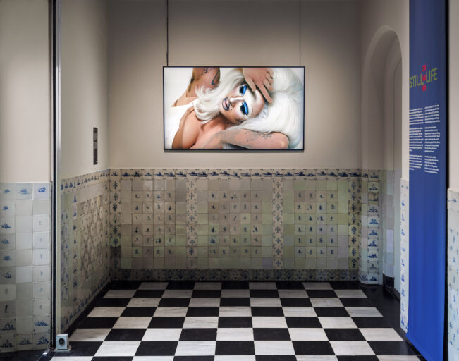 Sin Wai Kin, ‘Asleep’, 2024, foto: Gert Jan van Rooij