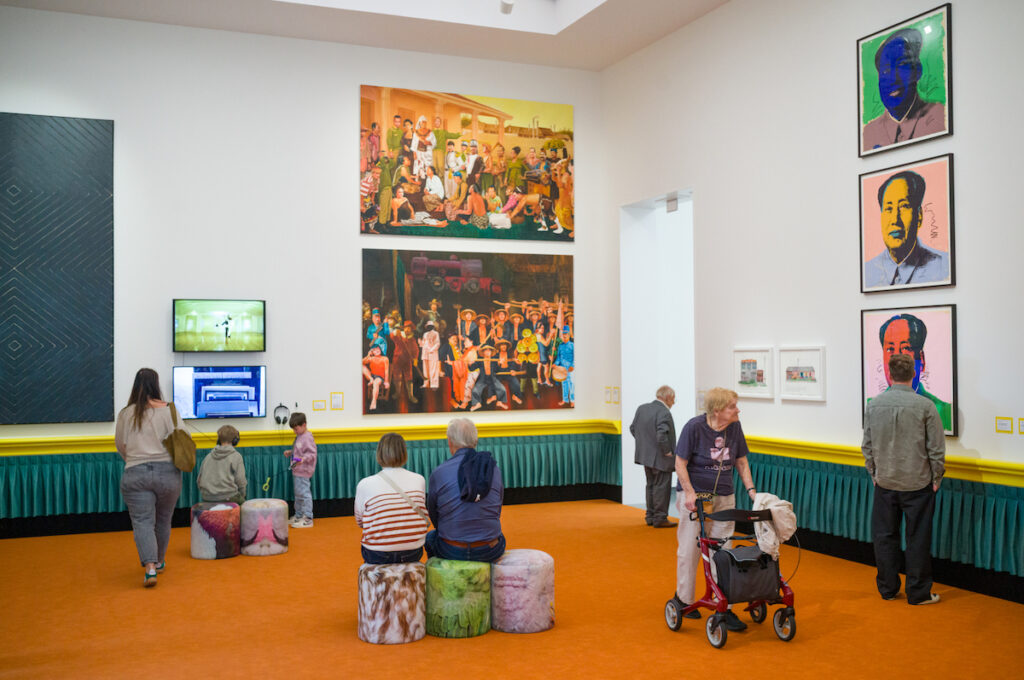 Zaaloverzicht ‘Collectie als kosmos’, foto: Peter Cox
