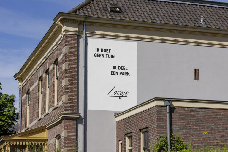 Loesje, ‘Ik hoef geen tuin, ik deel een park’, 2026, foto: Django van Ardenne