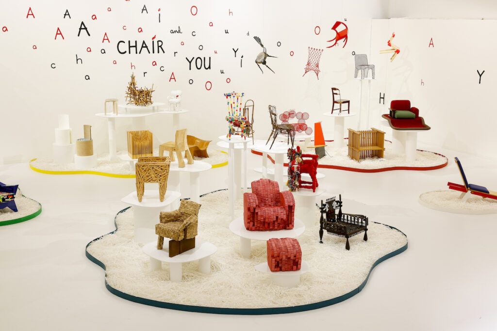 Zaaloverzicht ‘A Chair and You’, foto: Bas Czerwinski