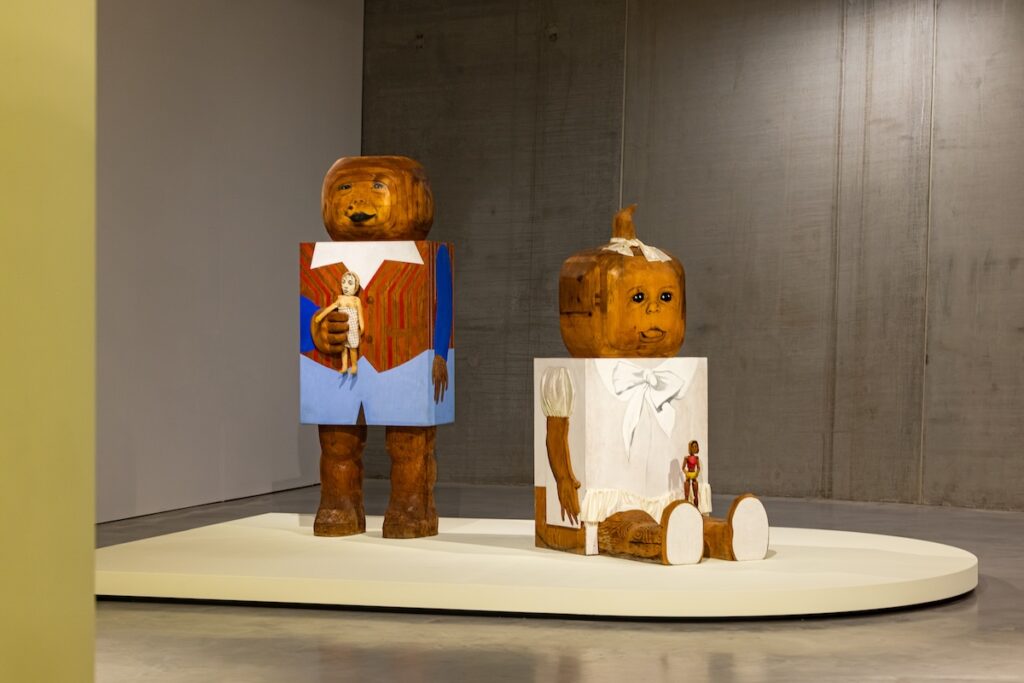 Zaaloverzicht ‘Marisol’, 1964, foto: Natascha Libbert